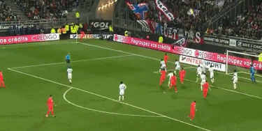 曼纳：那不勒斯让人感到不安是因为我们有孔蒂这样的冠军教练（曼纳：那不勒斯令人不安，因为我们拥有孔蒂这位冠军教头）