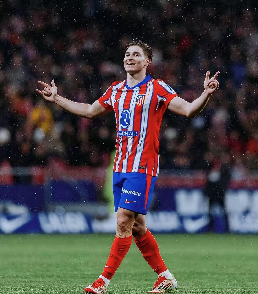 助攻榜变化引热议（助攻榜变动掀热议）