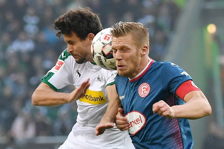 皇家马德里面临伤病危机，卡马万加和赫伊森几乎无缘对阵曼城（皇马遭伤病潮侵袭，卡马万加与赫伊森或缺席对曼城一战）