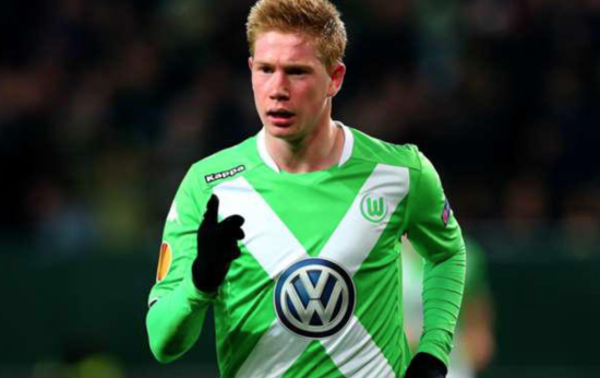 国王杯半场：姆巴佩点射+造乌龙，皇马暂2-0塔拉维亚（国王杯半场战报：姆巴佩点球破门又造乌龙，皇马暂2-0领先塔拉维亚）